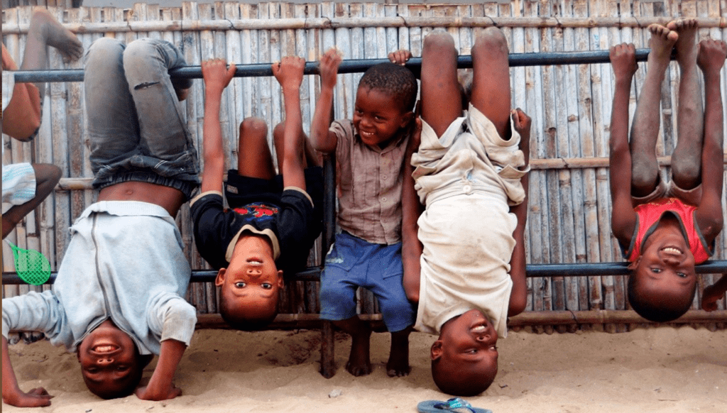 Children playing in Mozambique.  Photo by Arturo Sanabria, Courtesy of Photoshare.
